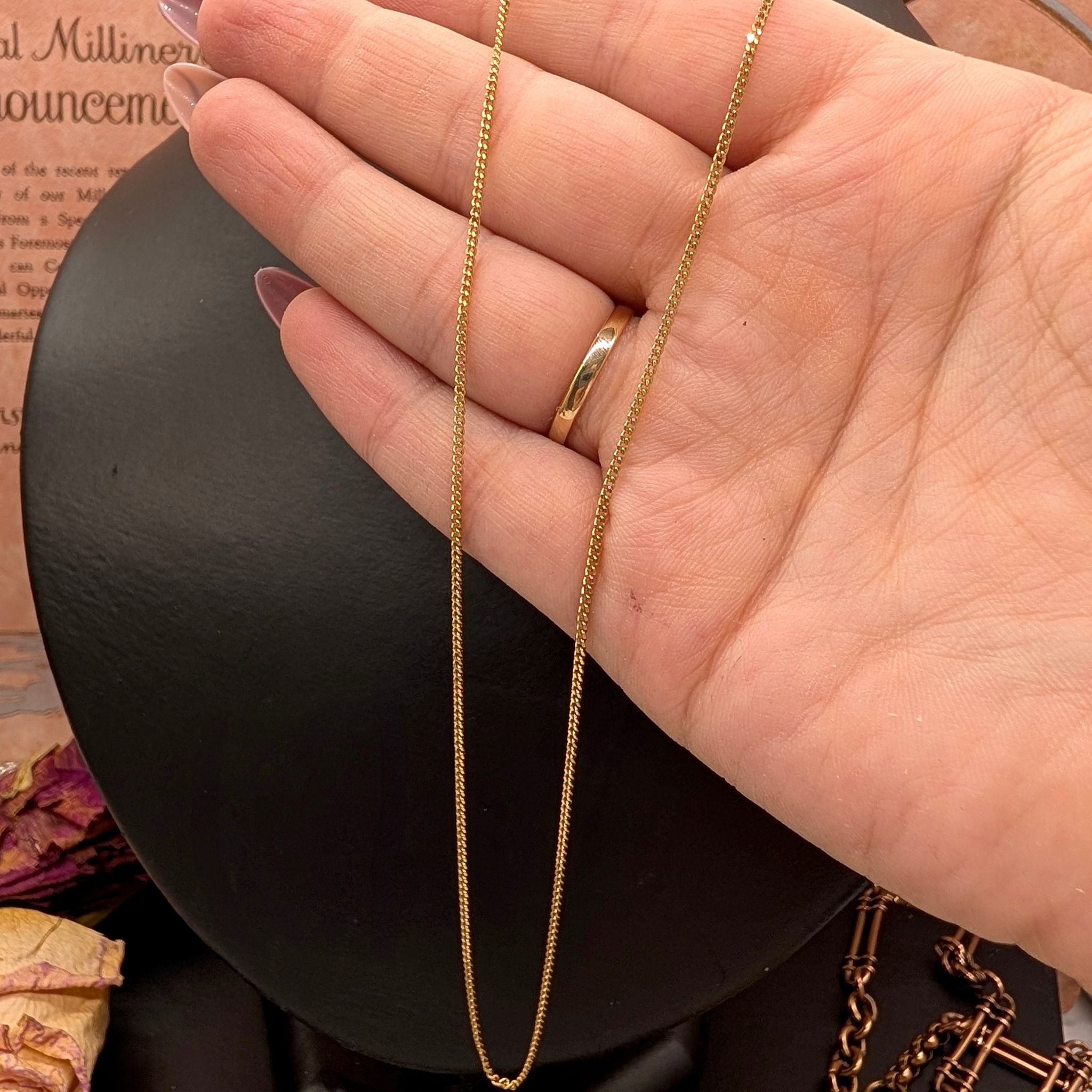 Modern 9ct Yellow Gold Flat Curblink Chain - 70cm