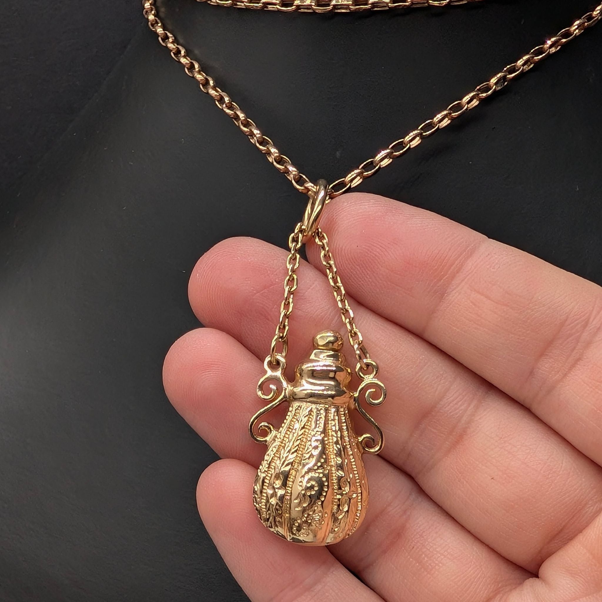 Contemporary 9ct Yellow Gold Scent Bottle Pendant