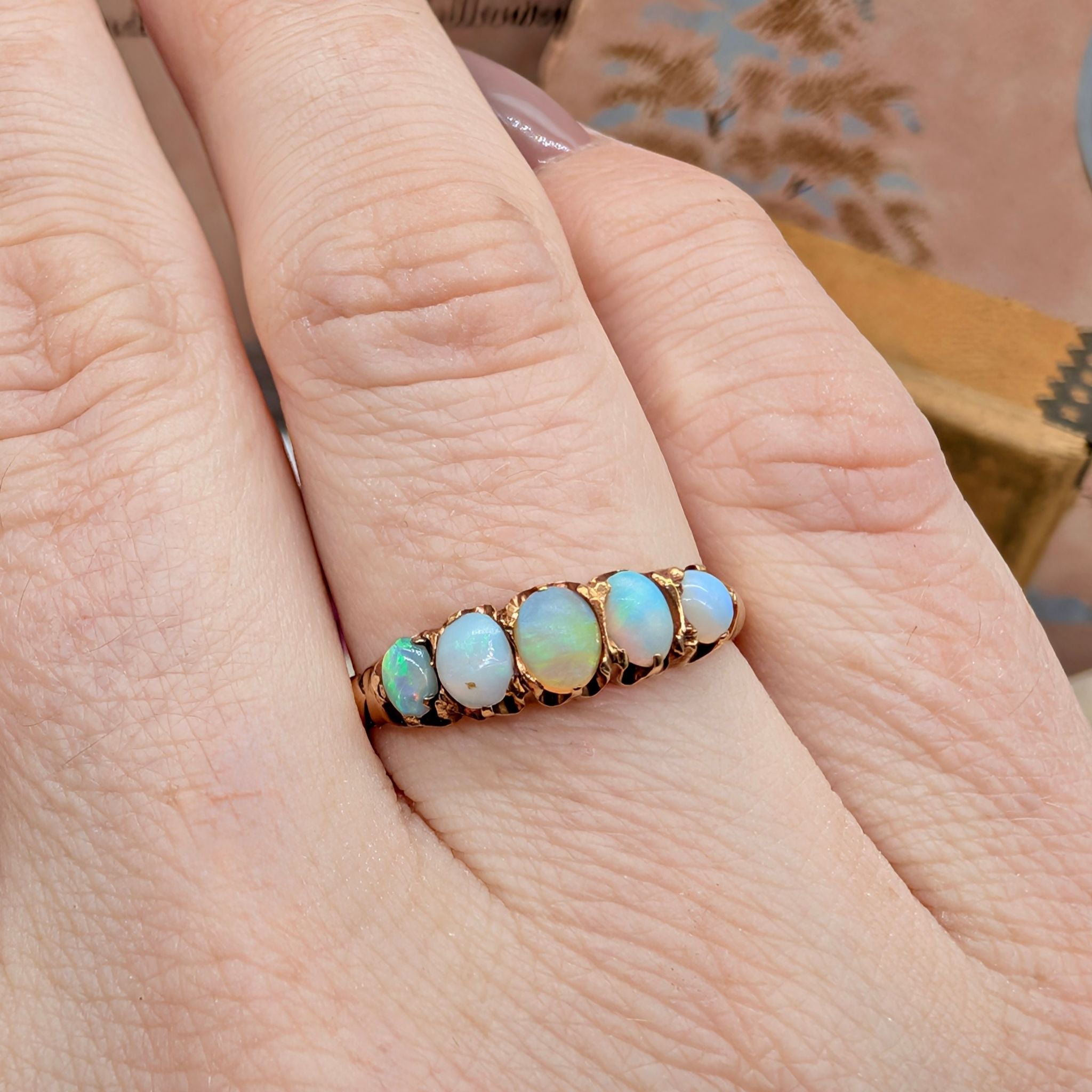 Antique Australian 15ct Yellow Gold Solid Opal Half-Hoop Ring Cira 1900s 