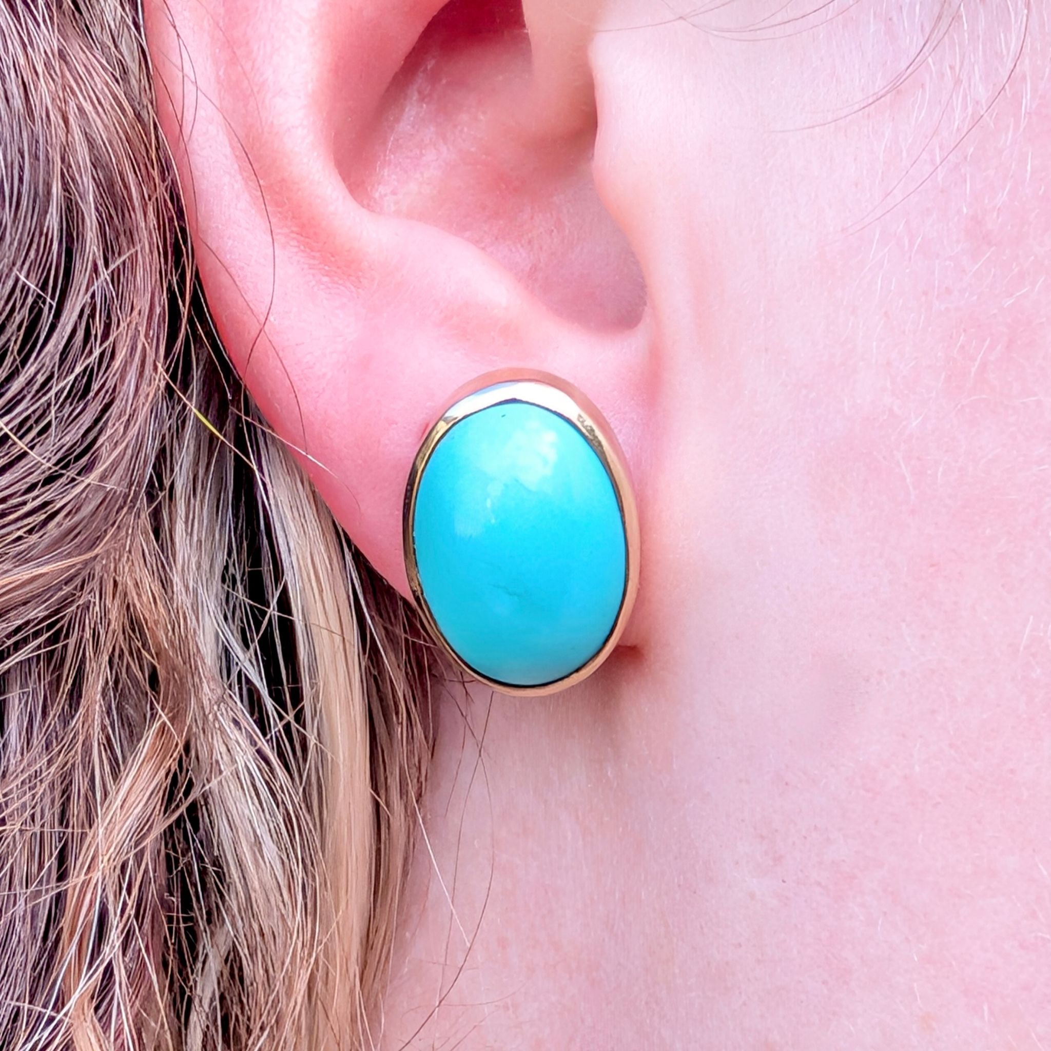 Vintage Yellow Gold Natural Turquoise Cabochon Earrings