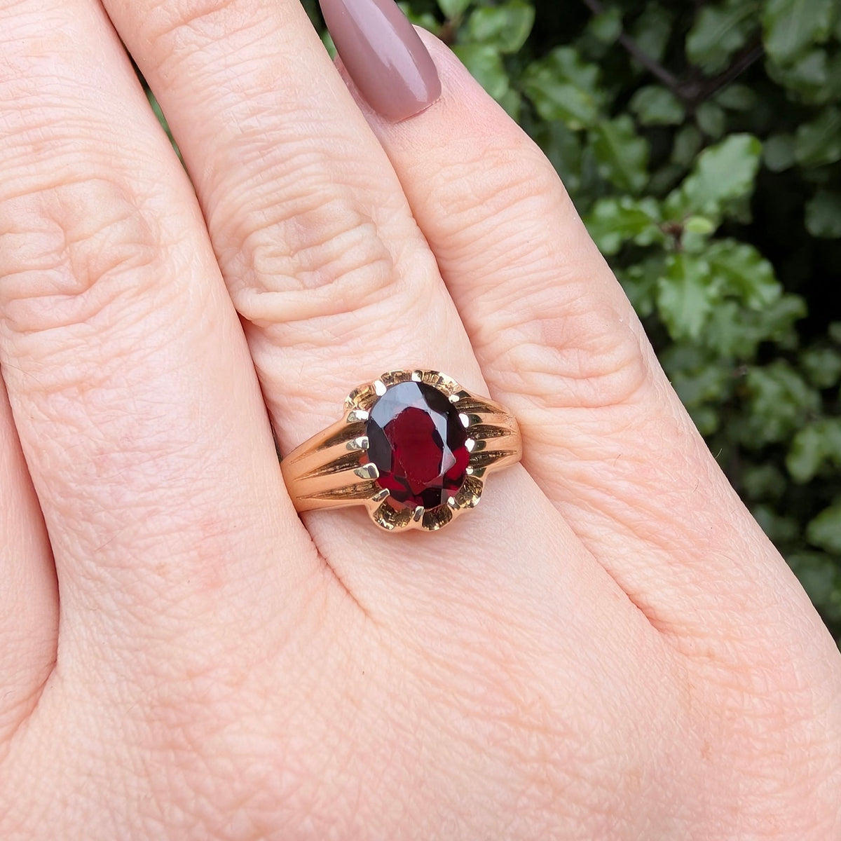 Vintage 9ct Yellow Gold And Garnet Ring - Birmingham 1959