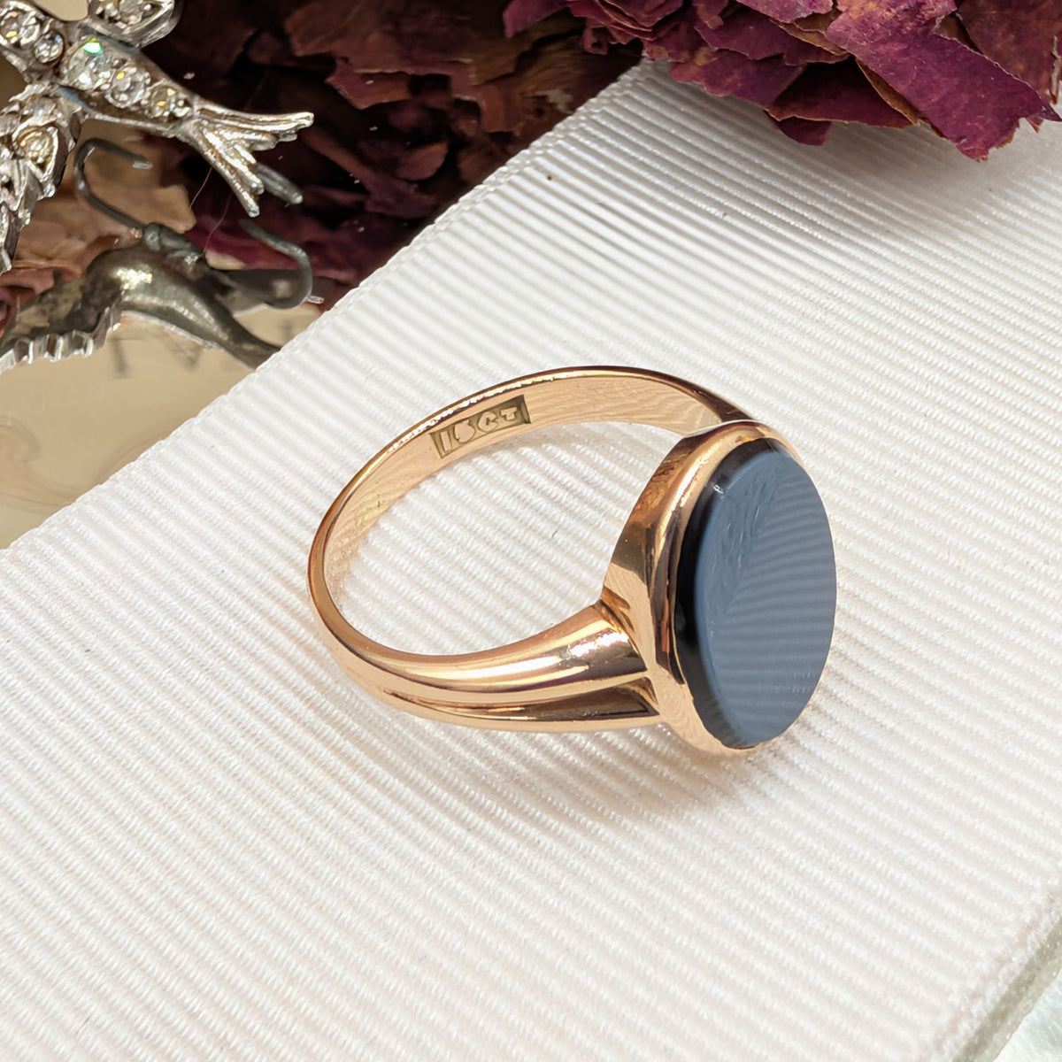 Lovely Antique Edwardian 15ct Yellow Gold Sardonyx Signet Ring Circa 1910-15