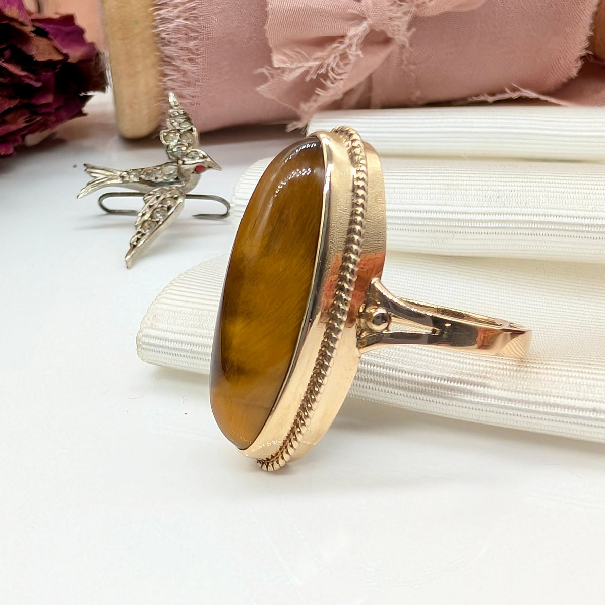 Vintage 9ct Yellow Gold Tiger Eye Ring