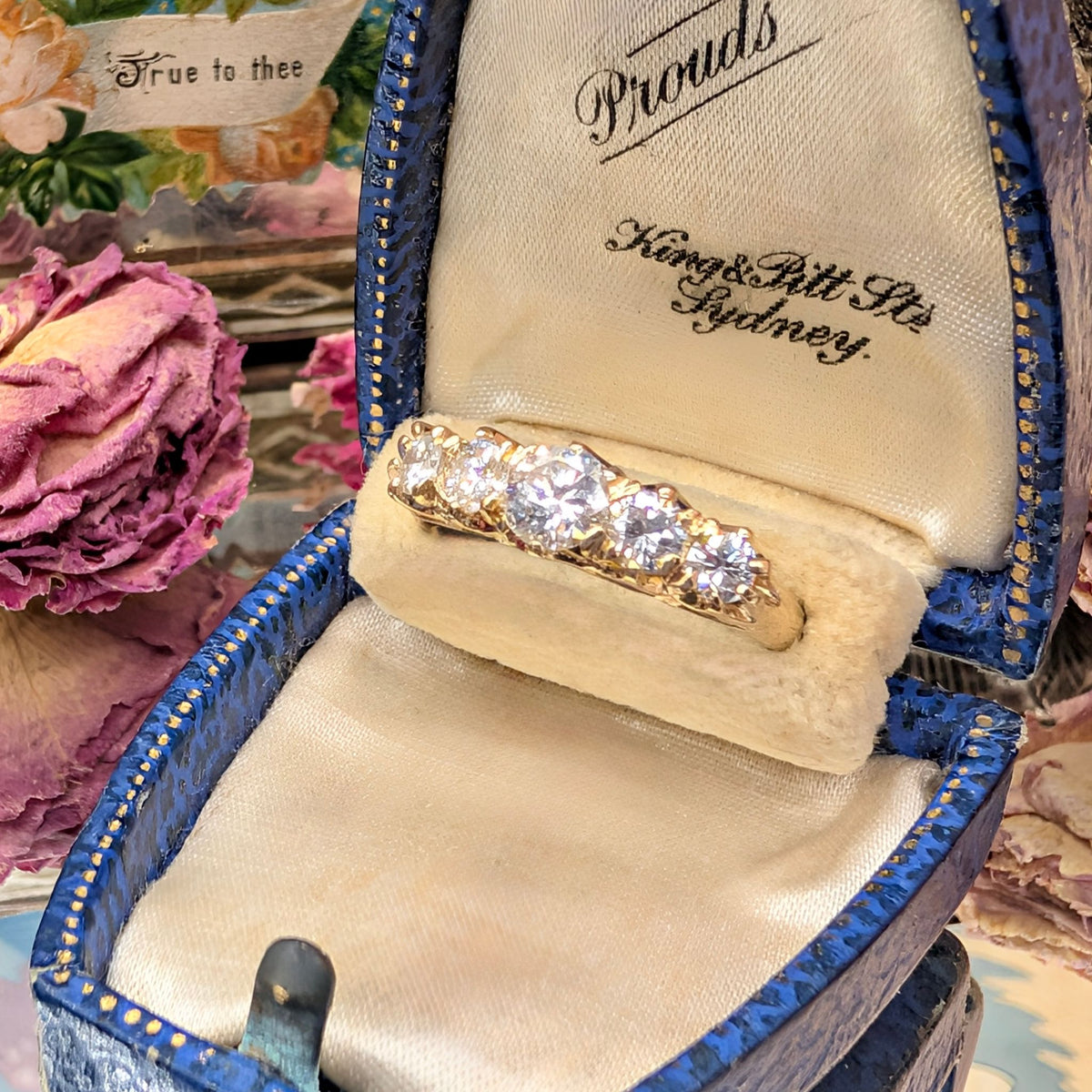 Contemporary 18ct Yellow Gold Five-Stone Diamond Ring TDW 0.97ct Complete With Independent Gemmological Valuation $5635 AUD