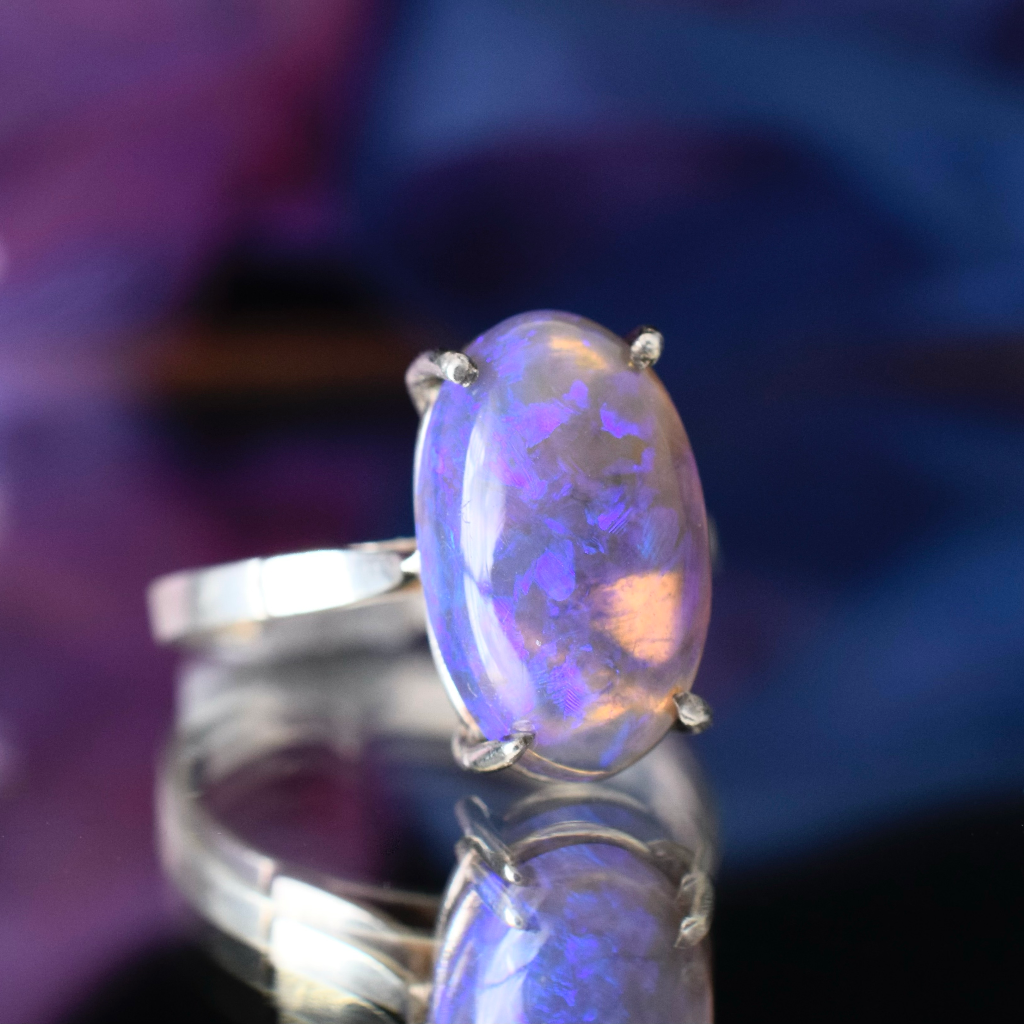 Vintage Sterling Silver Lightning Ridge Crystal Opal Ring - Circa 1970-80’s