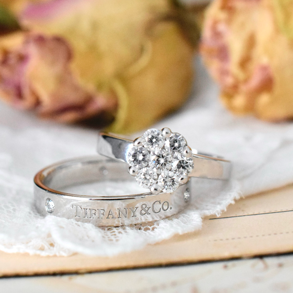 Modern 9ct White Gold ‘Daisy’ Diamond Halo Ring