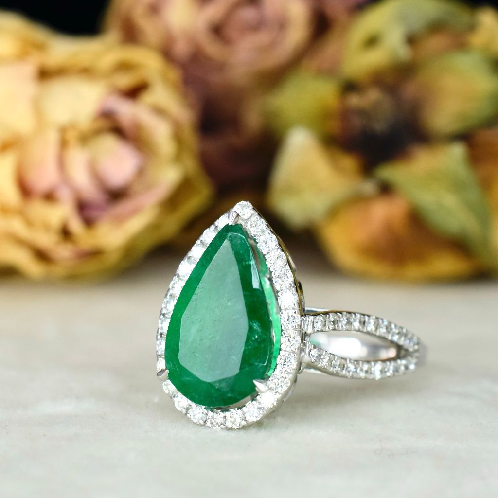 Modern 14ct White Gold Pear-Shape Emerald And Diamond Ring Independent Insurance/Retail Replacement Valuation Included For $8,250 AUD