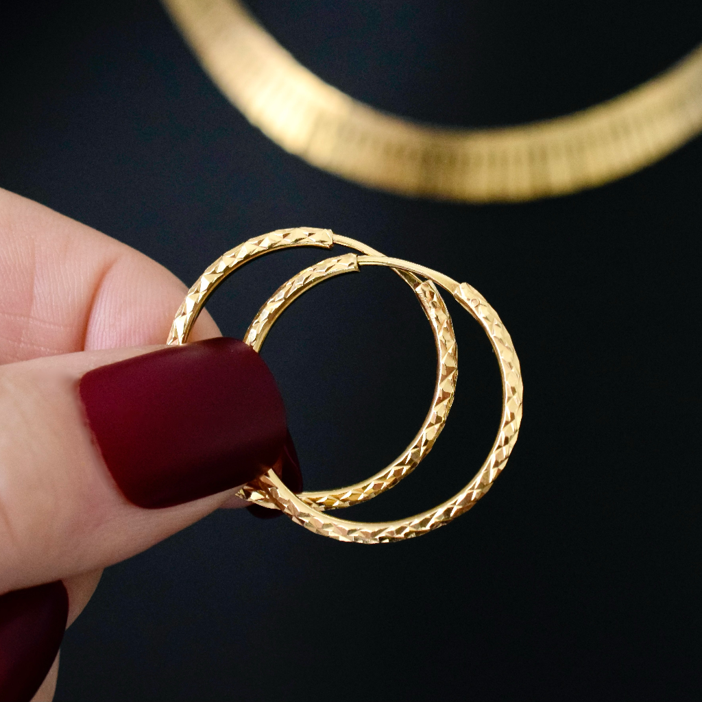 Modern 18ct Yellow Gold Hoop Earrings