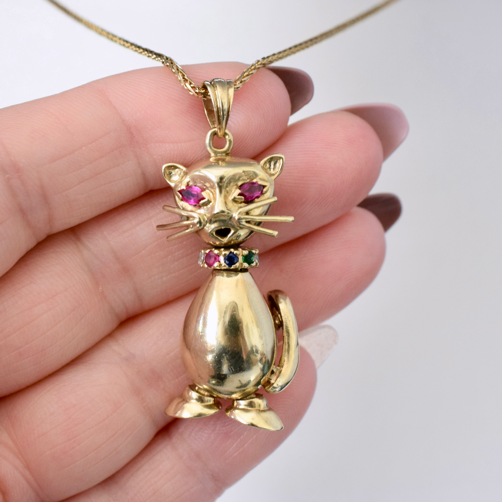 Retro Style 9ct Yellow Gold Articulated Cat Pendant Circa 1980’s
