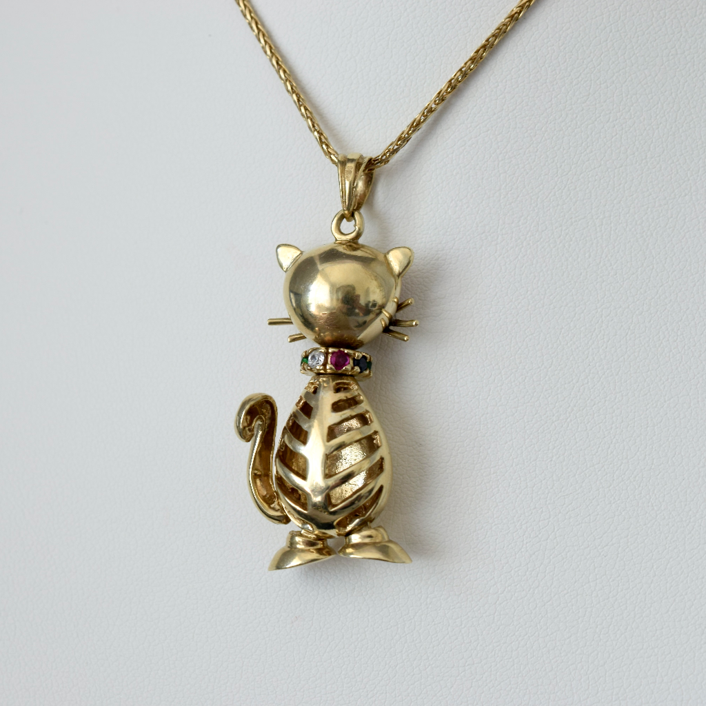 Retro Style 9ct Yellow Gold Articulated Cat Pendant Circa 1980’s