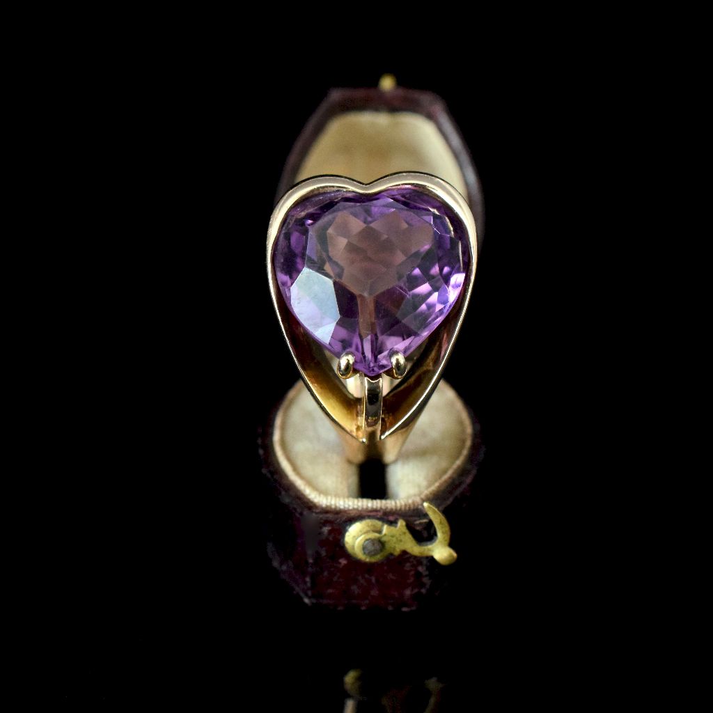 Vintage 14ct Gold Carved Amethyst Heart Ring 17.4 Grams