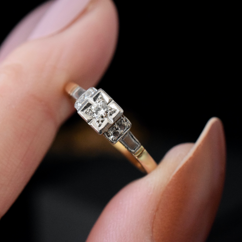 Vintage 18ct Yellow Gold Diamond Solitaire Ring Circa 1940’s