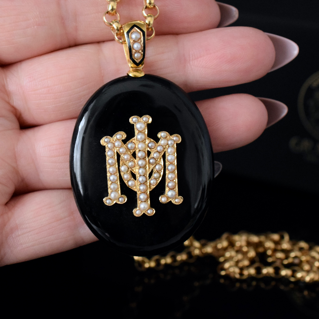 Antique Victorian 18ct Yellow Gold Onyx And Seed Pearl Locket Circa 1890