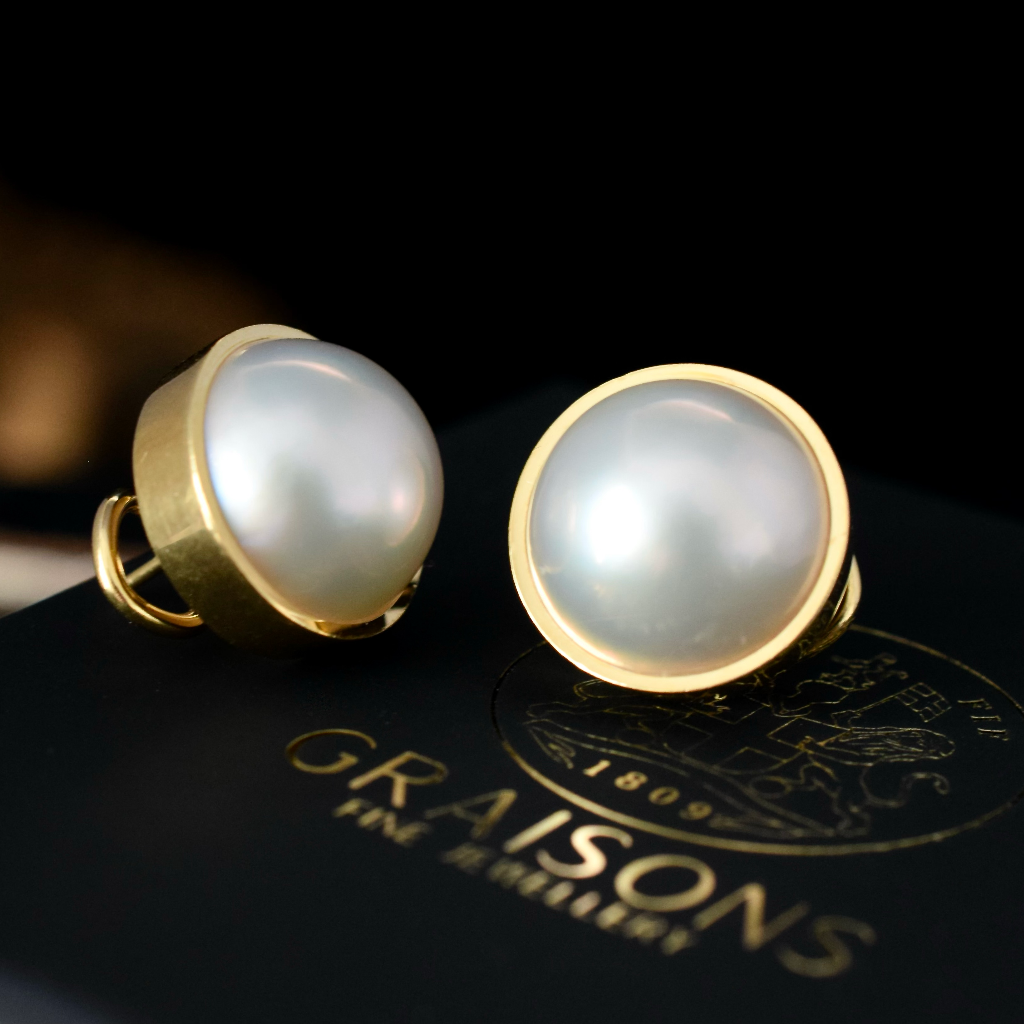 Tiffany South Sea pearl earrings with 18k gold. | Tiffany & Co.