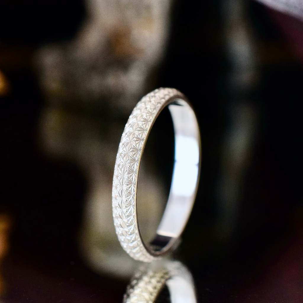 Vintage Italian 18ct White Gold Fancy Etched Band