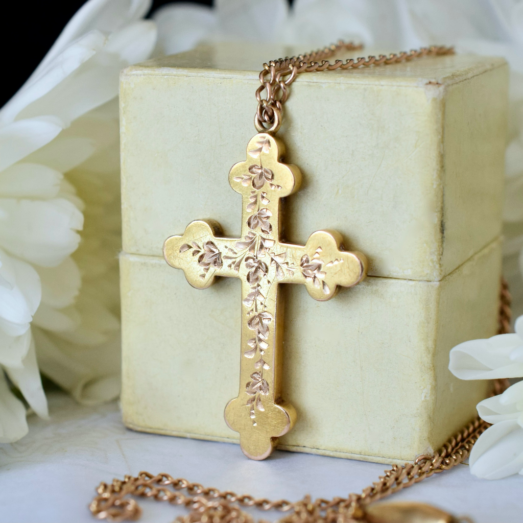 Antique early Australian 15ct Yellow Gold Floral Patterned Crucifix Circa 1900