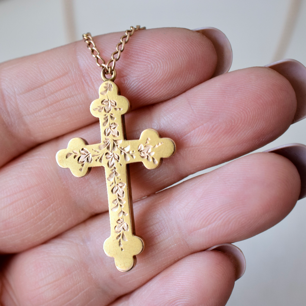 Antique early Australian 15ct Yellow Gold Floral Patterned Crucifix Circa 1900