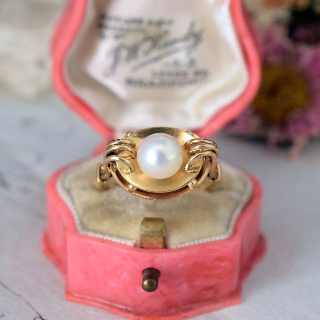 Vintage 18ct Yellow Gold Cultured Pearl Retro Style Ring