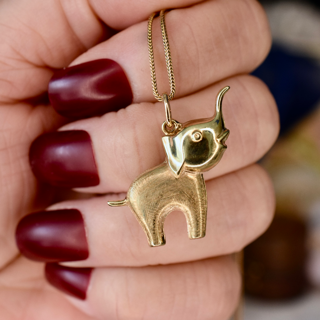 Modern 9ct Yellow Gold ‘Baby’ Elephant Charm Pendant