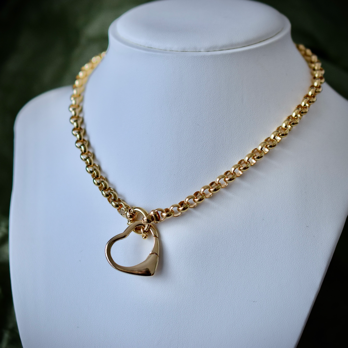 Modern Heavy Large 9ct Yellow Gold ‘Heart’ Connector Clasp 9 Grams