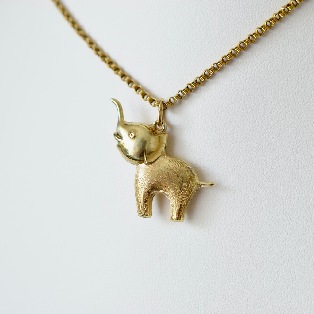 Modern 9ct Yellow Gold ‘Baby’ Elephant Charm Pendant