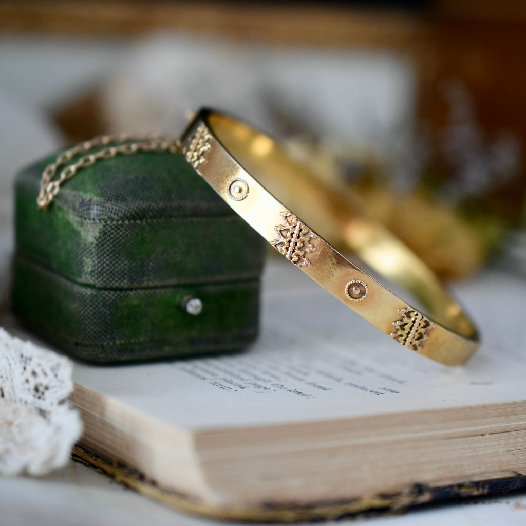 Antique Victorian 15ct Gold Etruscan Revival Bangle Circa 1880