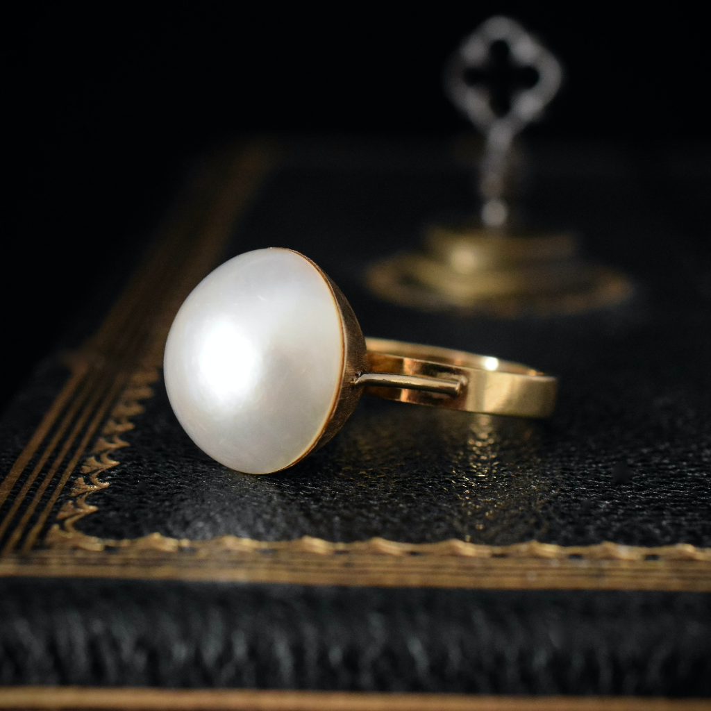 Vintage 18ct Yellow Gold Mabe Pearl Ring