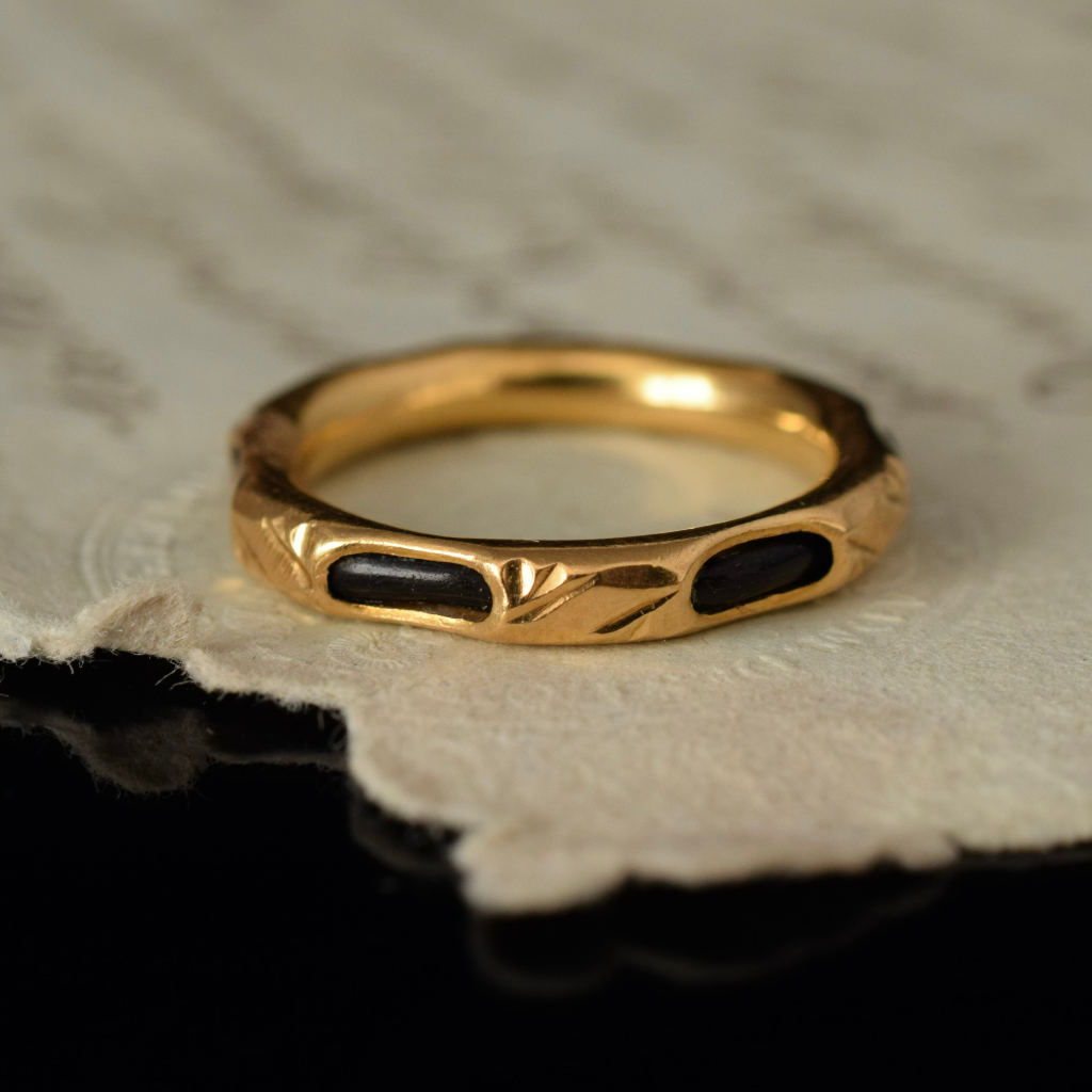 Flora - Black Stone Gold Ring – Brianda Store