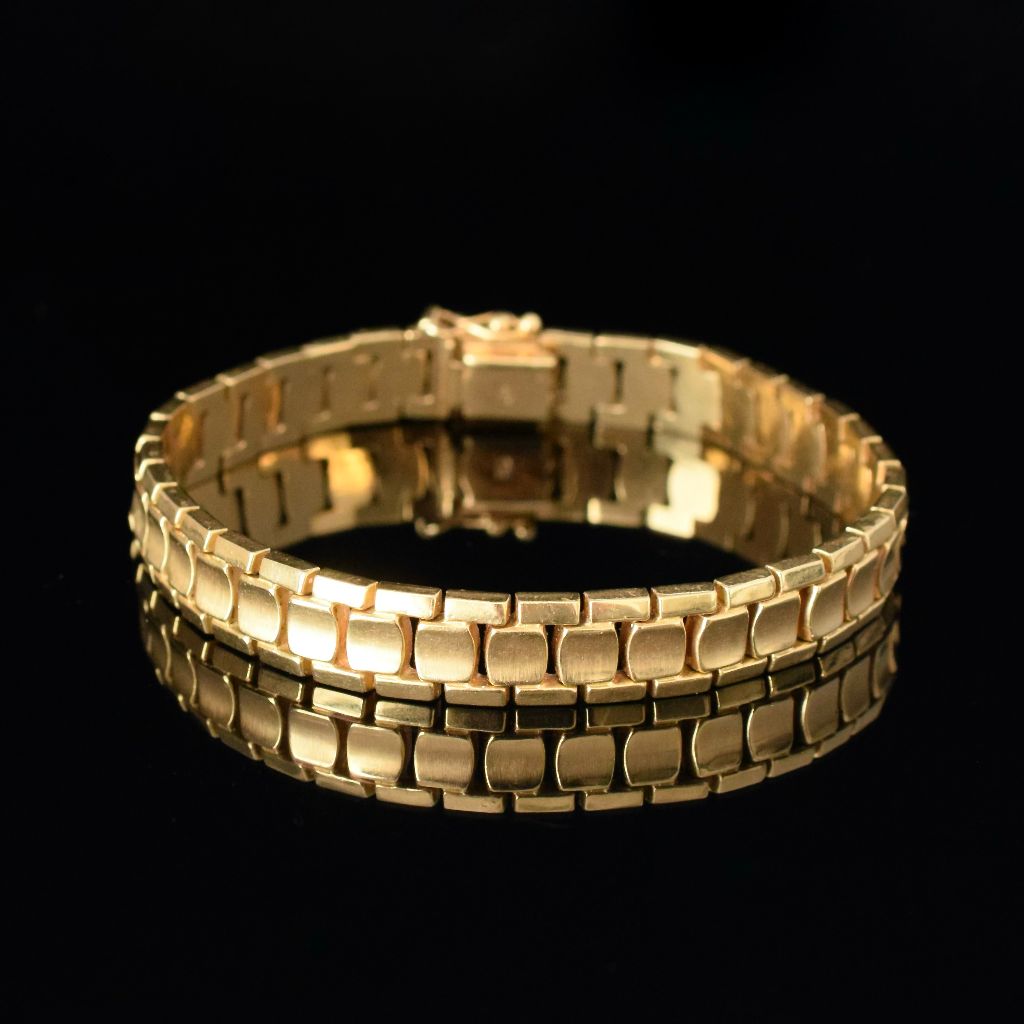 Superb 18ct Yellow Gold Fancy Link Articulated Bracelet 23.41 Grams