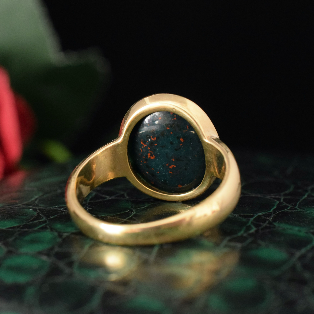 Antique 18ct Yellow Gold Intaglio Seal Bloodstone Ring Circa 1915