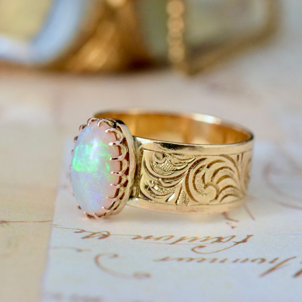 Antique Australian 18ct Yellow Gold Opal Wide Ring By Robert Robertson (1854-1921 Melbourne)