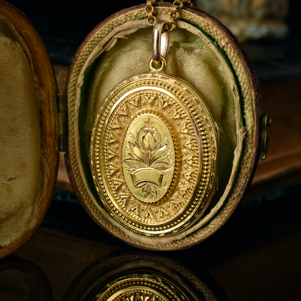 Antique Australian 15ct Yellow Gold Locket By Duggin, Shappere And Co. Circa 1900