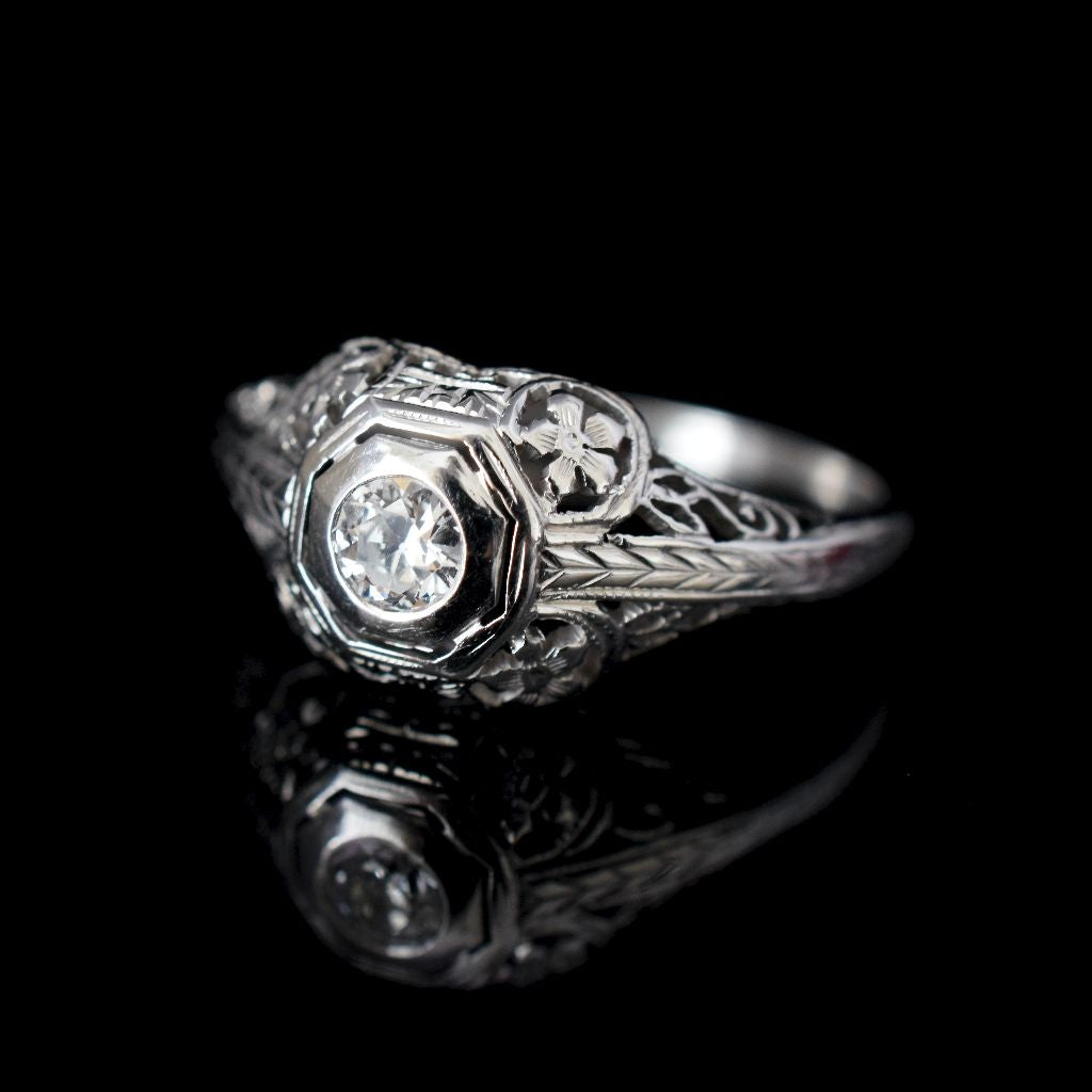 Antique Art Deco 15ct White Gold Diamond Filagree Engagement Ring Circa 1920’s
