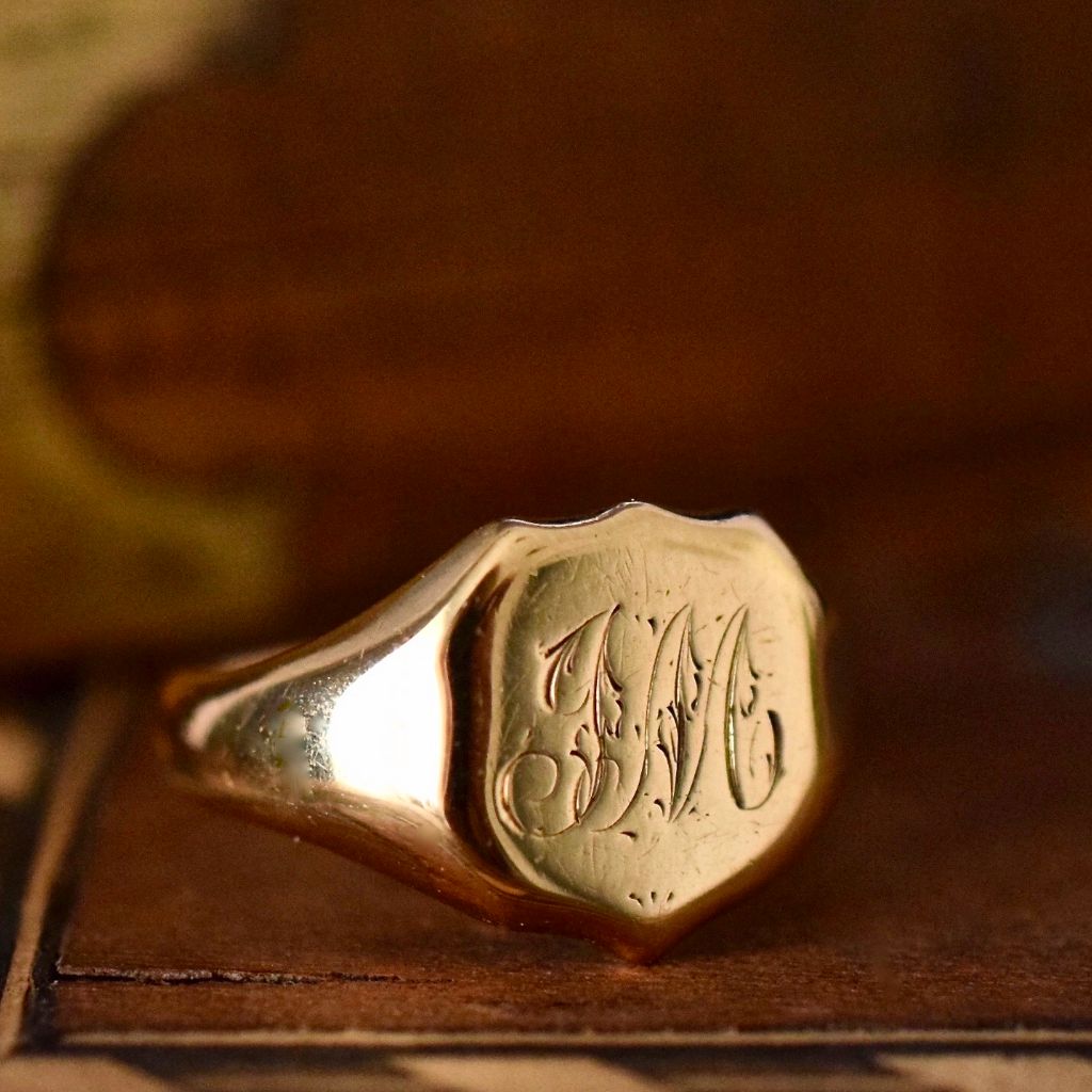 18ct Yellow Gold Antique Chester Shield Signet Ring Dated 1907
