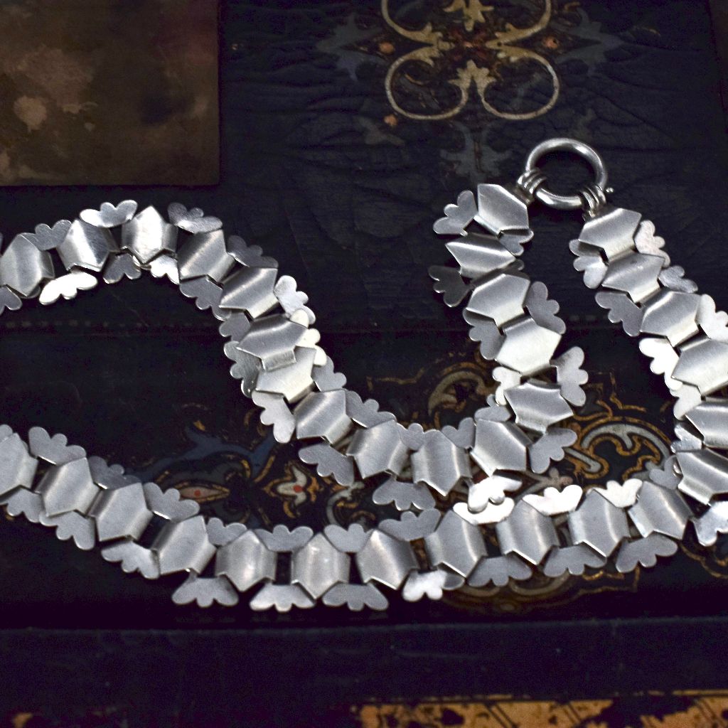 Victorian 15kt Ornate Column + Heart Motif Book Chain Necklace – A. Brandt  + Son