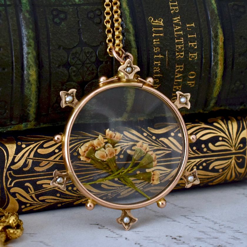 Antique Edwardian 9ct Double Sided Seed Pearl Photo Locket Circa 1910.