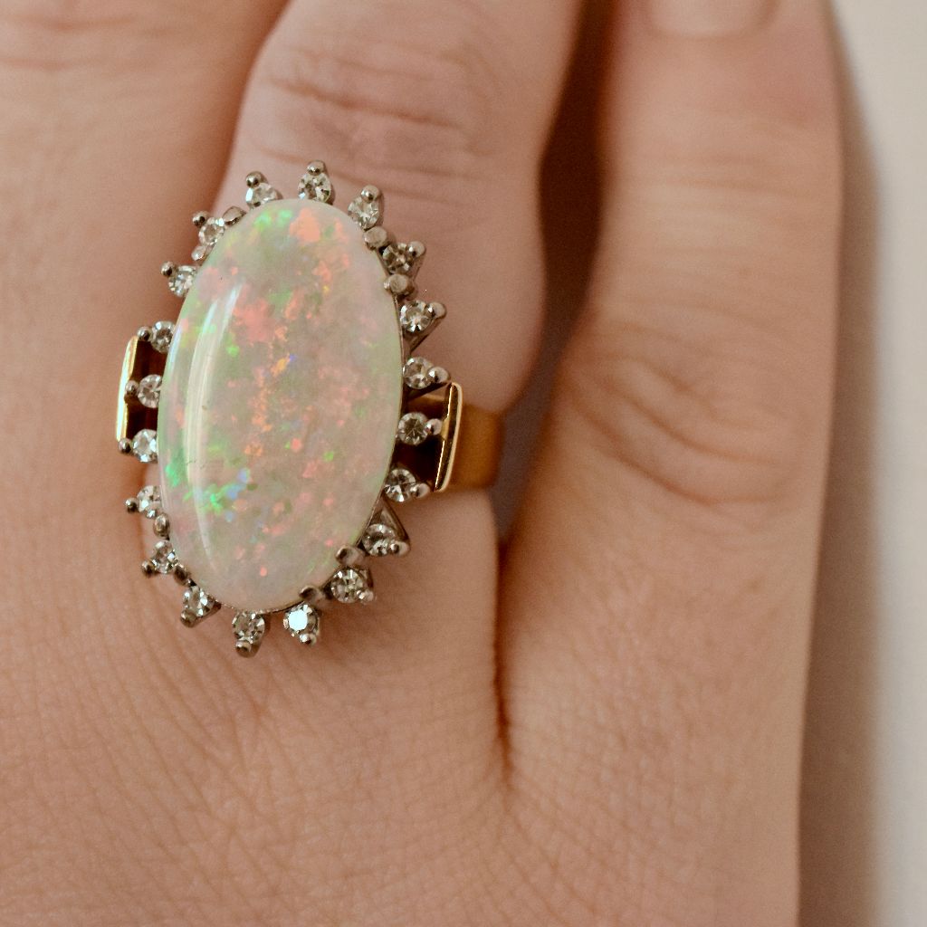 Vintage 18ct Yellow Gold / Palladium Solid Opal Diamond Ring