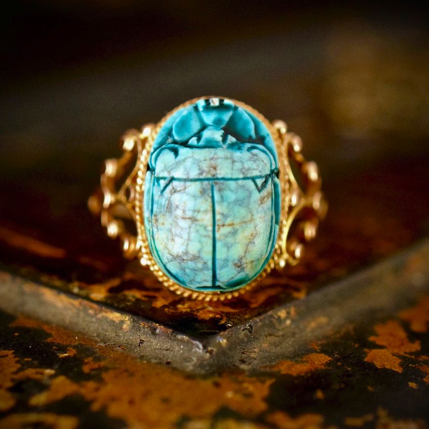 Incredible 18ct Yellow Gold Egyptian Revival Faience Scarab Ring