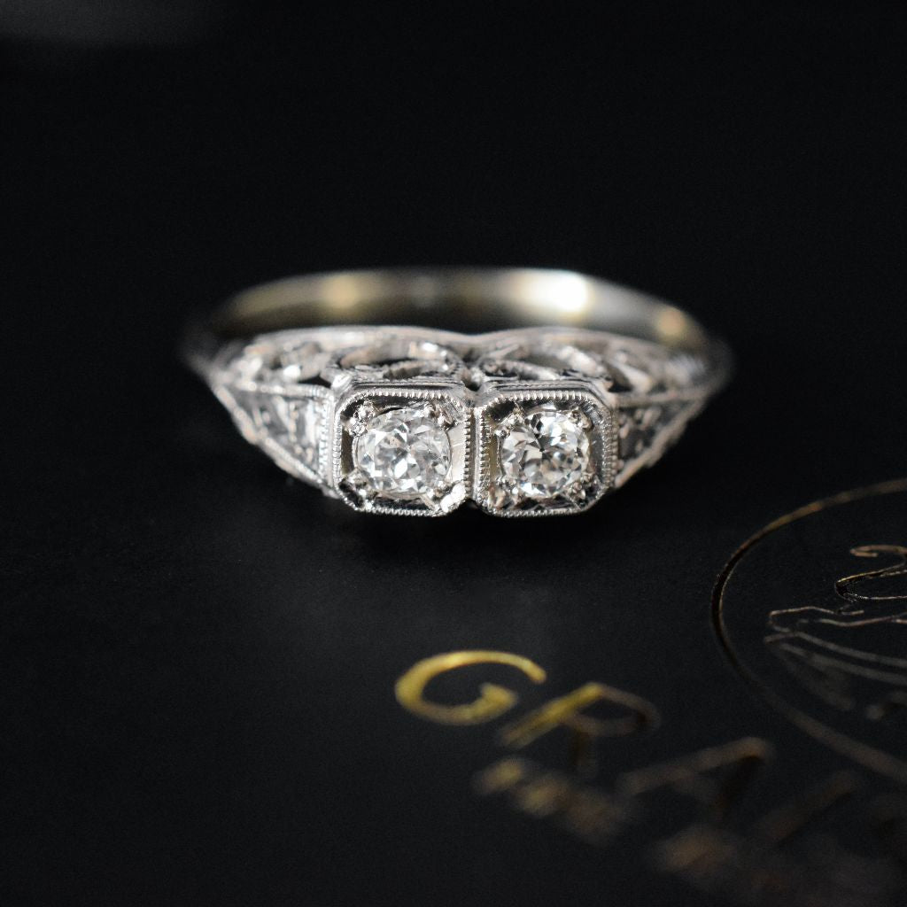 Antique Art Deco 18ct White Gold / Plat Diamond ‘Toi et Moi’ Ring Circa 1930