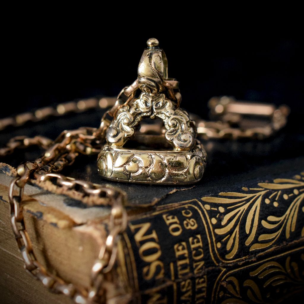Early Victorian Gold Cased Intaglio Carnelian Wax Seal Fob