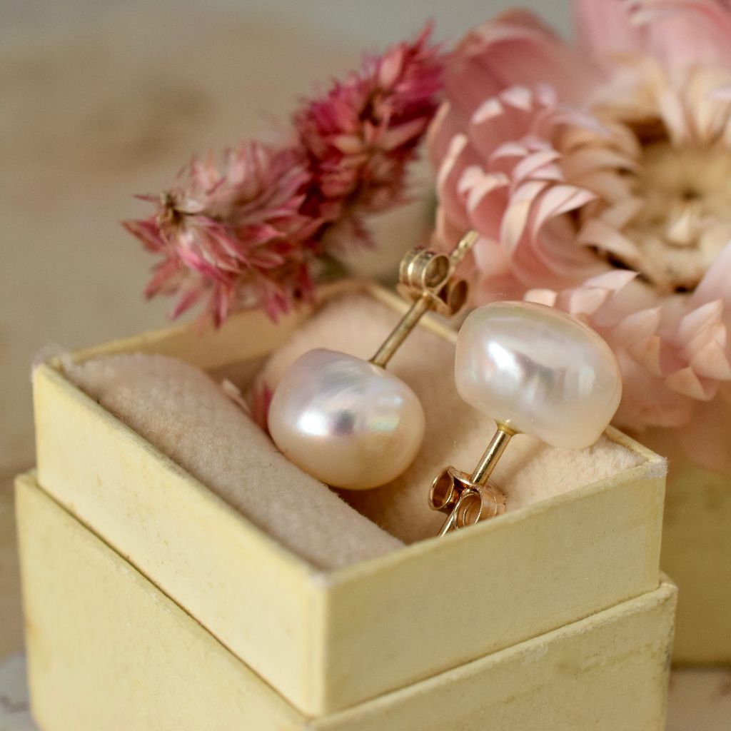 Lovely 9ct Yellow Gold Baroque South Sea Pearl Stud Earrings