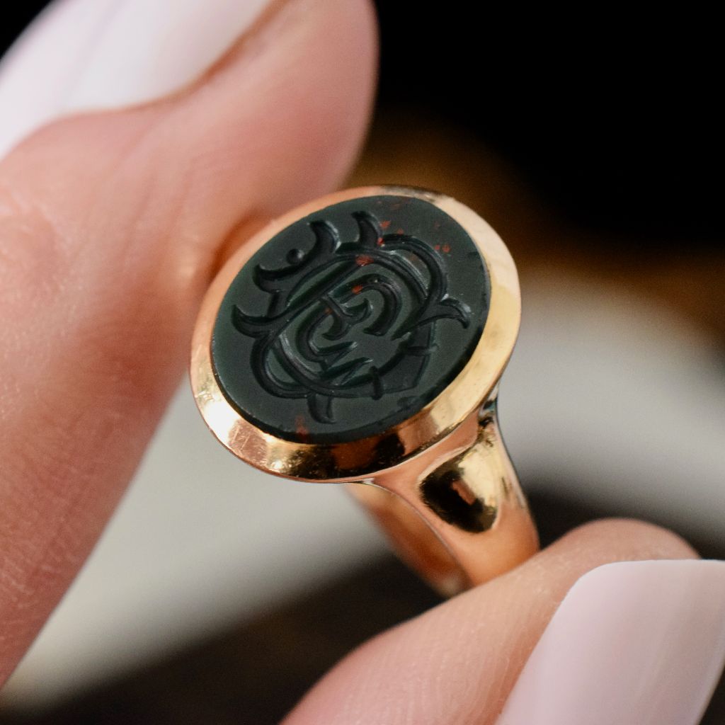 Antique 18ct Yellow Gold Bloodstone Intaglio Seal Ring Birmingham 1902