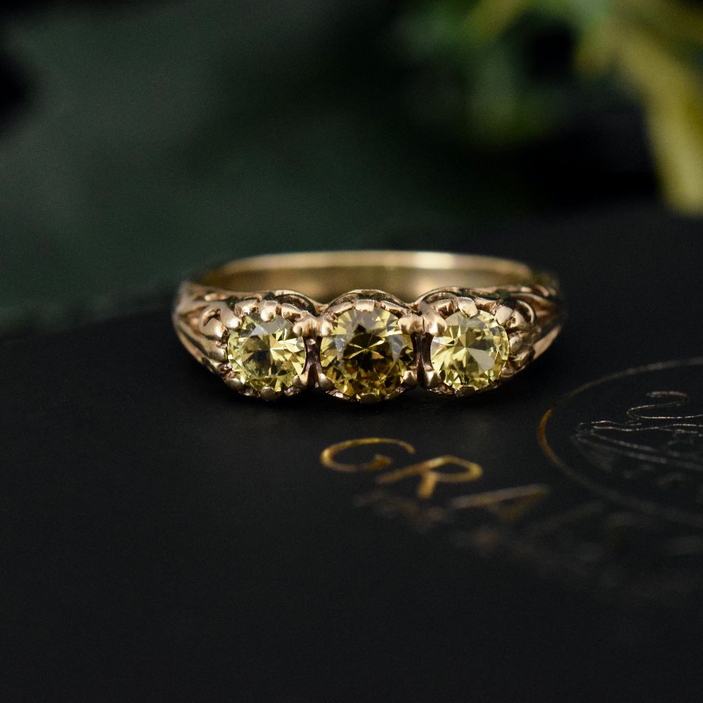 Vintage 9ct Rose Gold Peridot Trilogy Ring