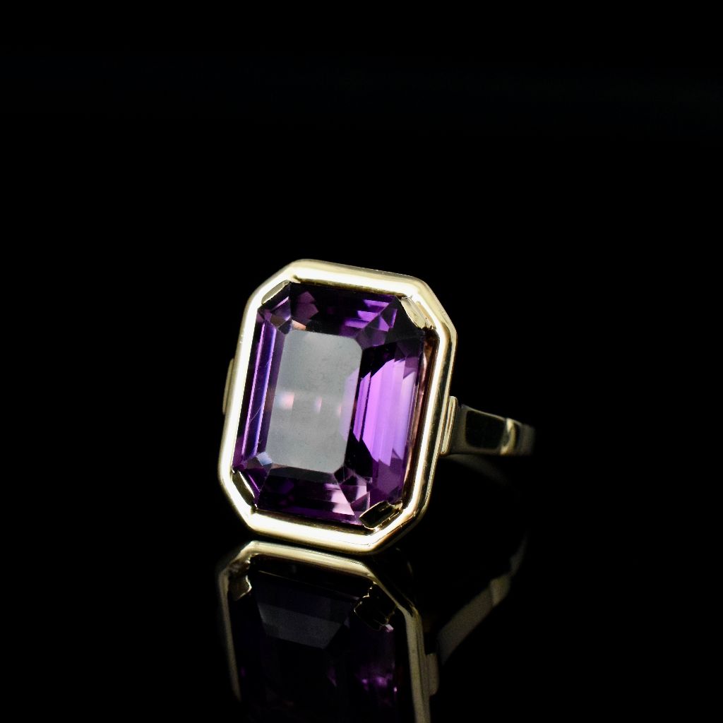 Vintage 15ct Yellow Gold Amethyst Ring