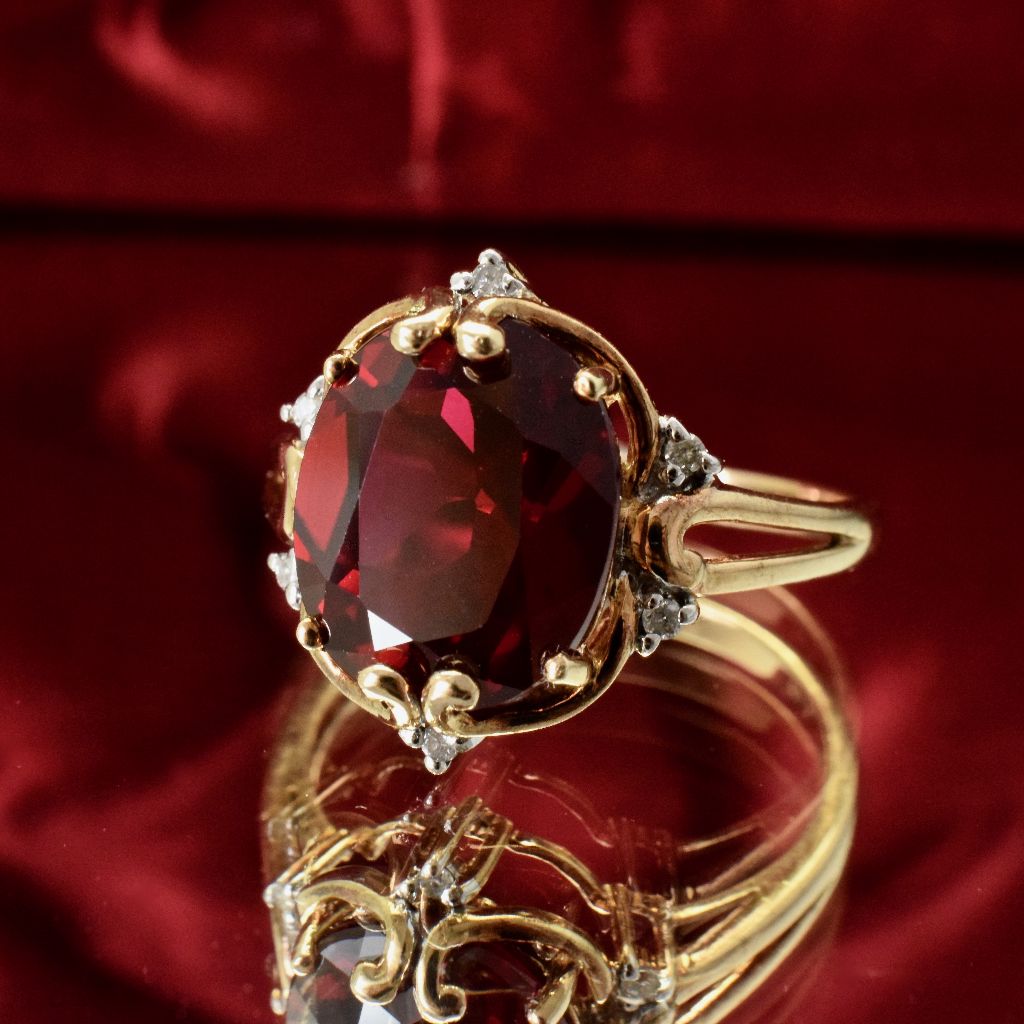 Modern 9ct Yellow Gold Diamond Man-Made Ruby Ring