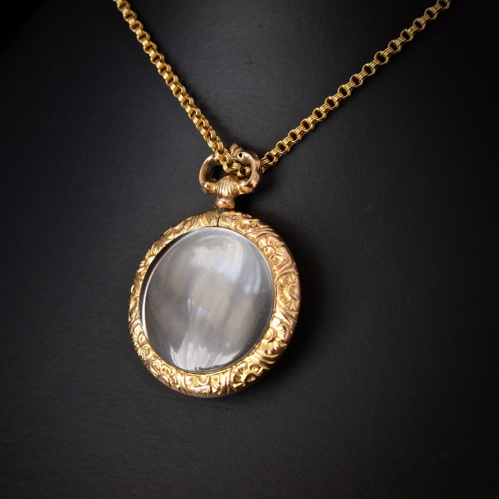 Antique Victorian/Early Edwardian 9ct Yellow Gold Convex Glass Photo Locket