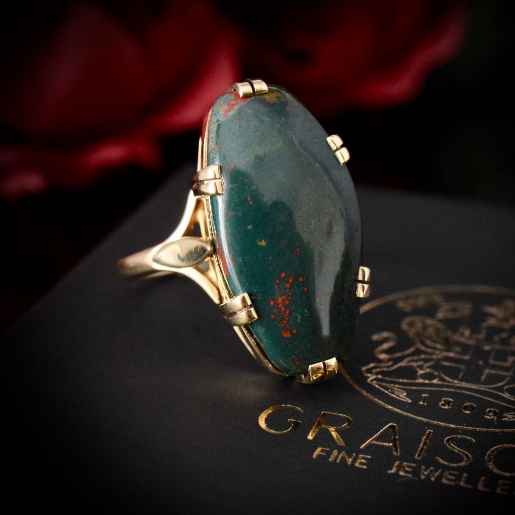 Vintage 9ct Yellow Gold Large Bloodstone Ring