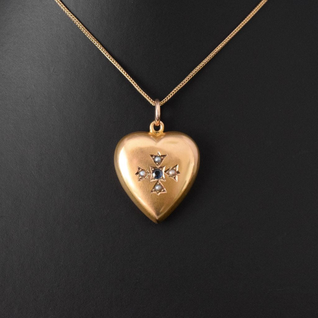 Antique 9ct Yellow Gold Heart Pendant by Willis and Sons Circa 1900