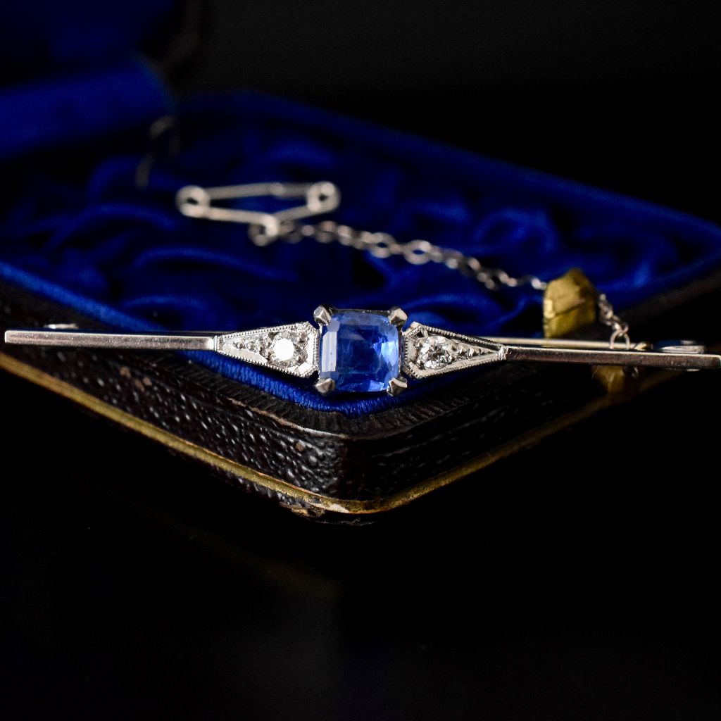 Art Deco 18ct White Gold Ceylon Sapphire Diamond Brooch