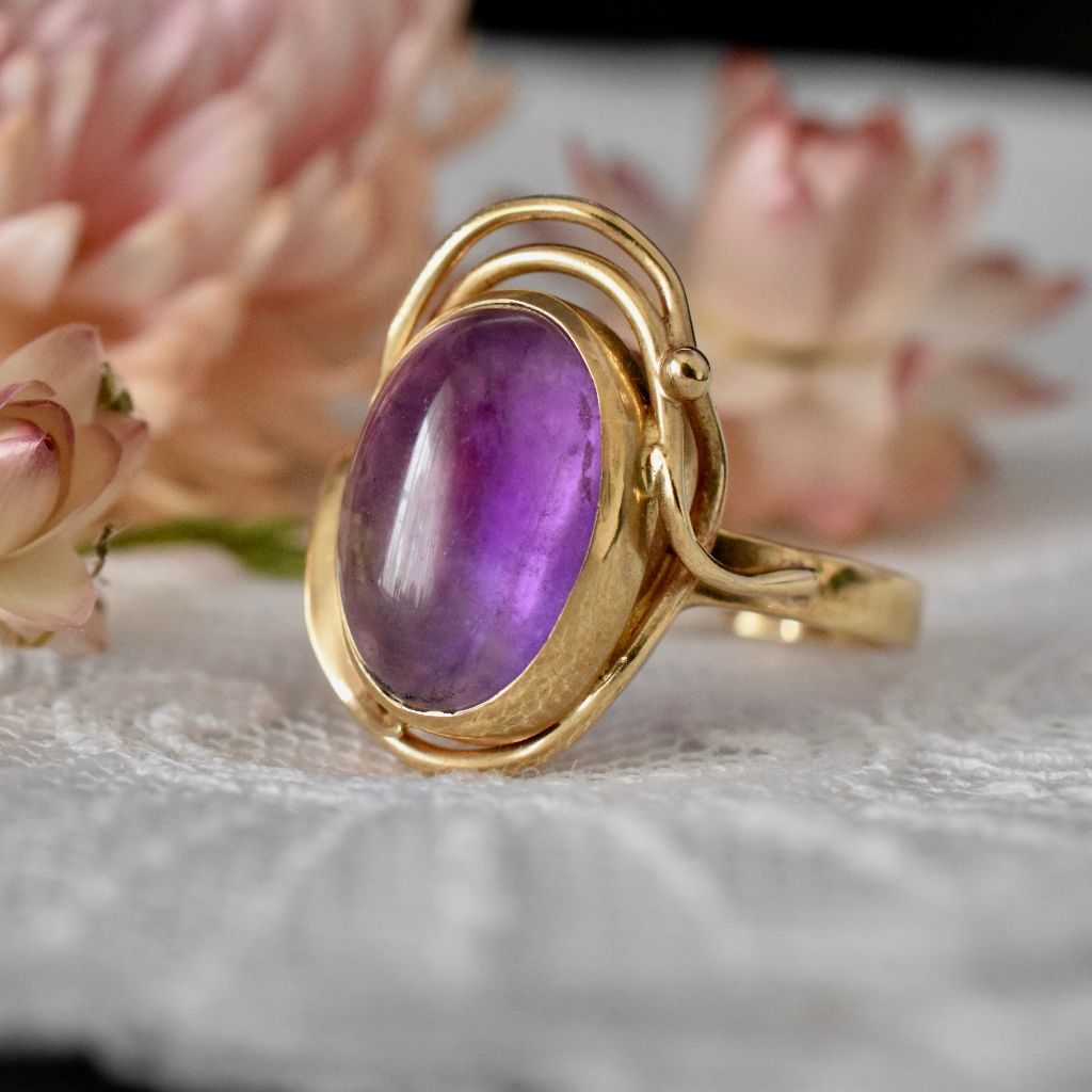Gorgeous Natural Amethyst Cabochon 9ct Yellow Gold Ring
